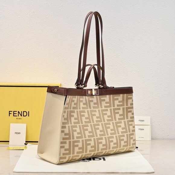 Fendi Shoulder-Tote Bag - Picture 3 of 8